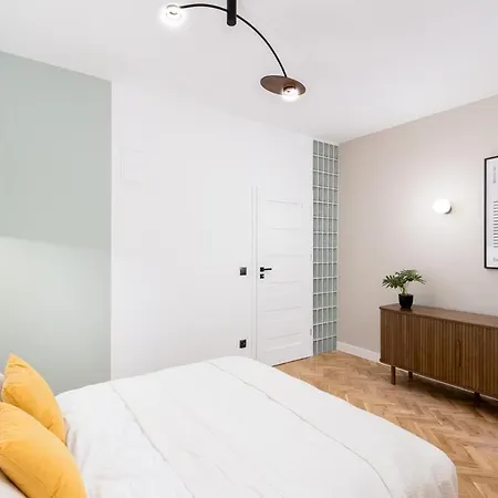 Apartament Park Avenue Luxury 3br *